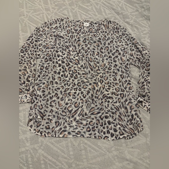 CAbi Tops - Cabi Women’s XL Long Sleeve Blouse Cheetah Print
